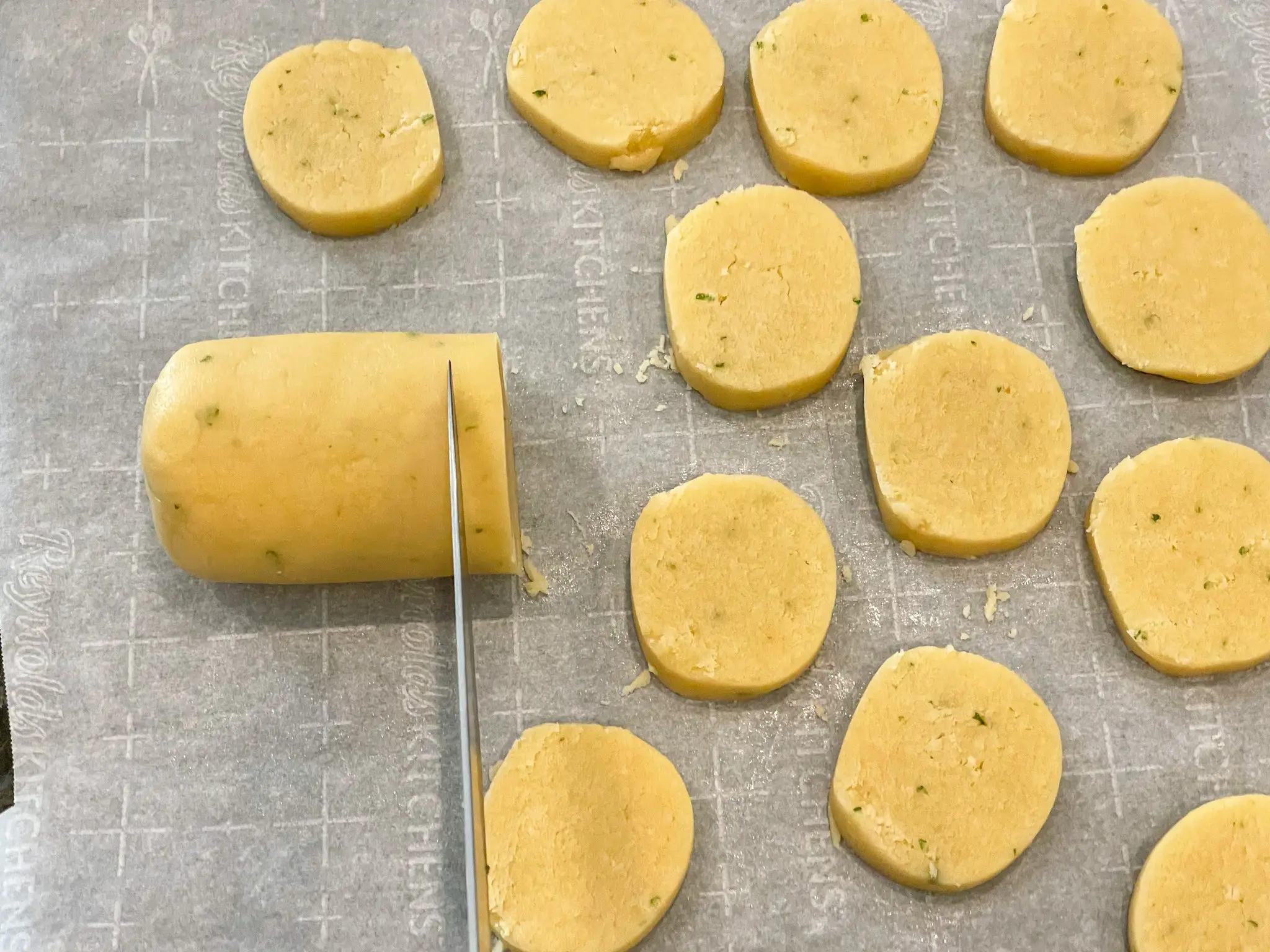 Slicing 1/2 inch cookies.