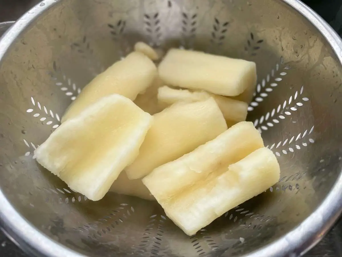 When the yuca is cooked, it is drained.